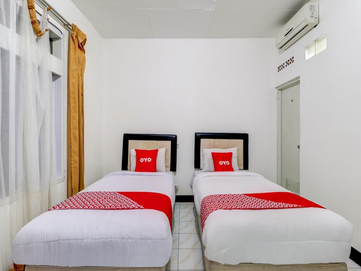 Oyo 3341 Ten Guest House Bandung Eksteriør billede